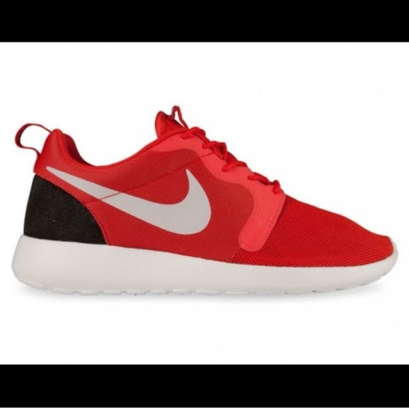 Nike Running Shoes - Picture 4 of 11